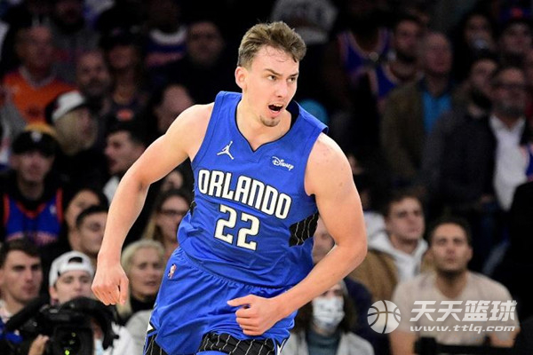 沙滩足球——亚洲杯：中国队不敌沙特阿拉伯队